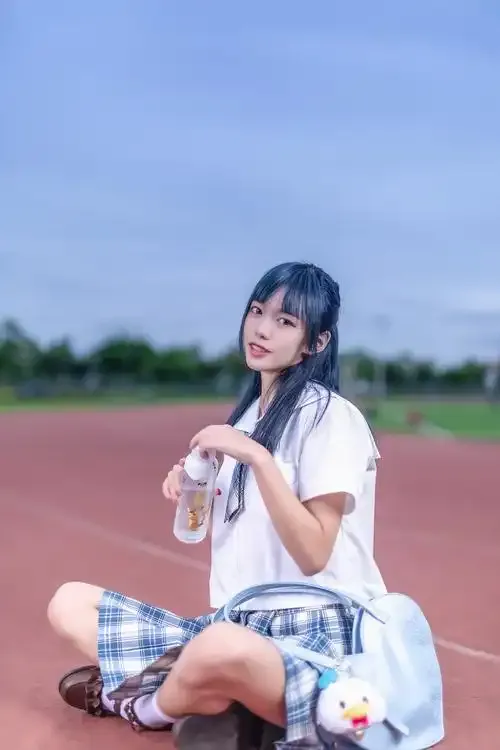 奶白直播app用户李女士评价头像